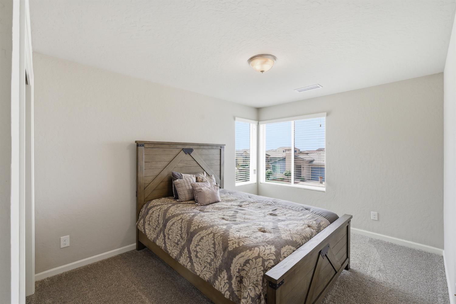 503 Cathedral Court Madera, CA 93636 - Photo 31 of 56