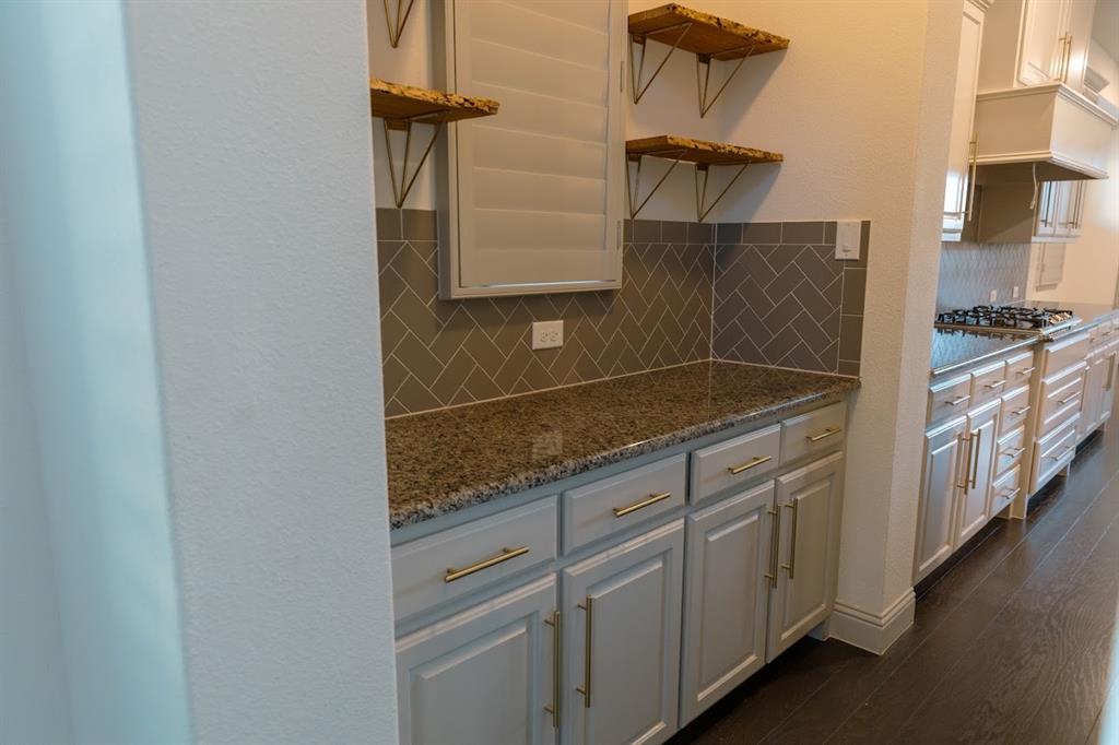 2417 Mare Road Carrollton, TX 75010 - Photo 15 of 38 Gallery Image 15