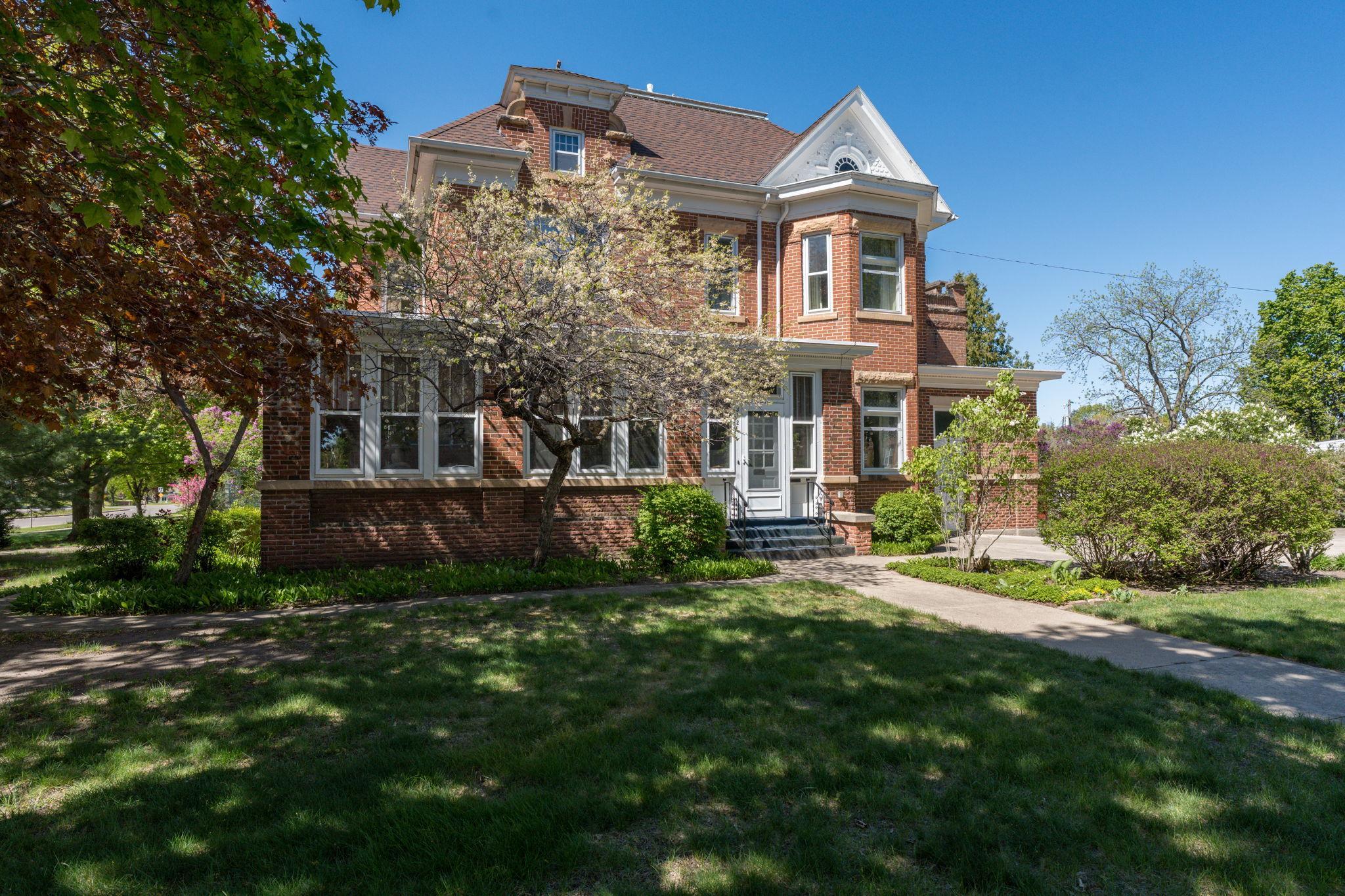800 Center Street New Ulm, MN 56073 - Photo 5 of 90
