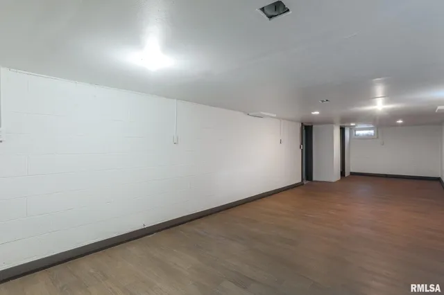 $175,000 | 901 West Forrest Hill Avenue, Peoria, IL 61604