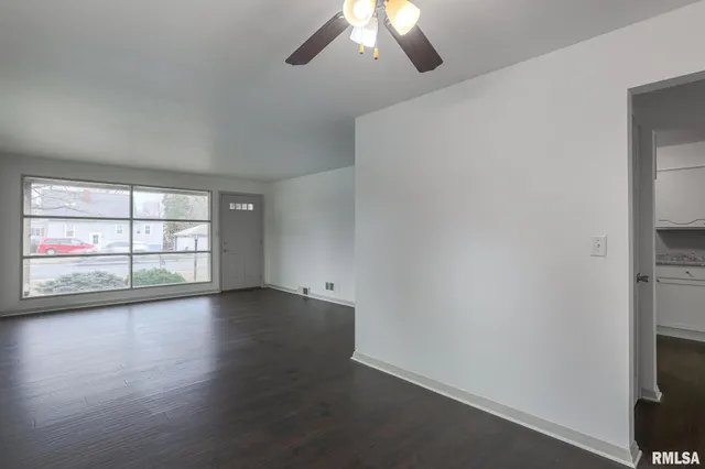 $175,000 | 901 West Forrest Hill Avenue, Peoria, IL 61604