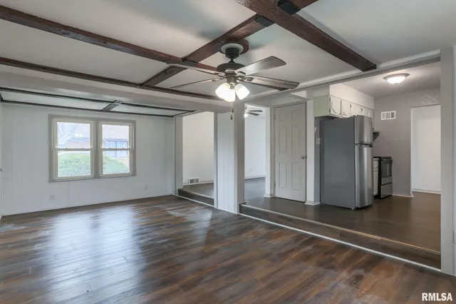 $175,000 | 901 West Forrest Hill Avenue, Peoria, IL 61604