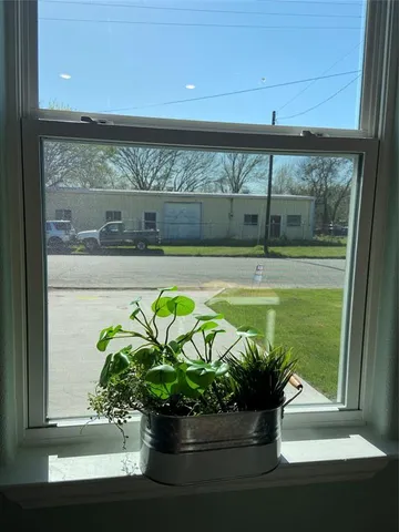 $1,690 | 1003 South 1st Street, Sherman, TX 75090