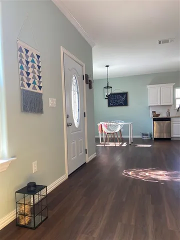 $1,690 | 1003 South 1st Street, Sherman, TX 75090