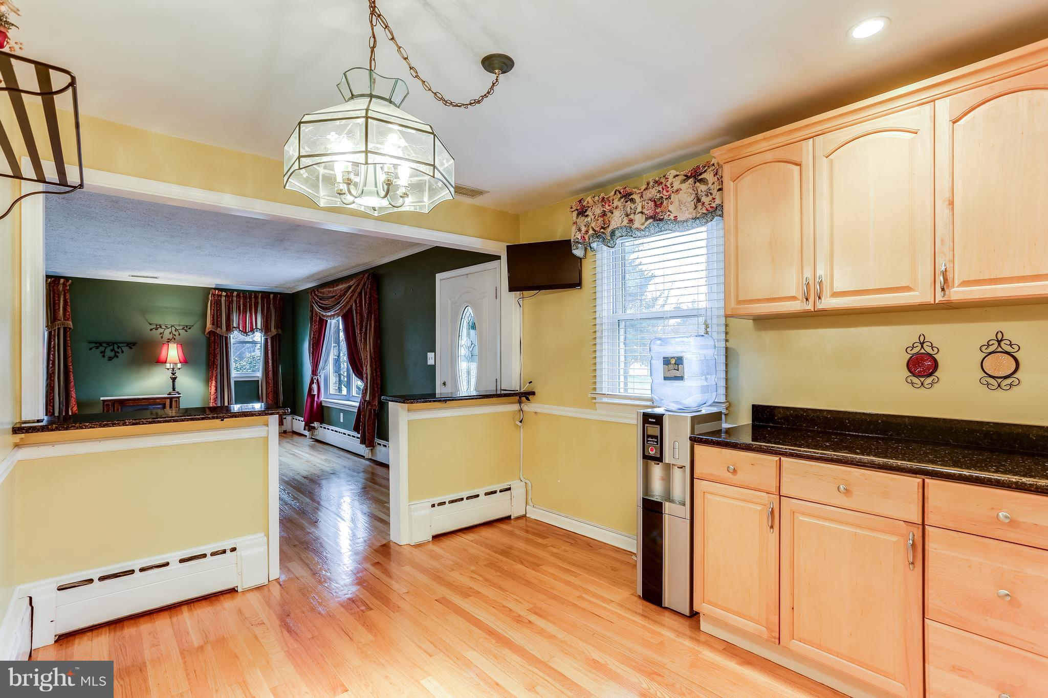 2100 Bethel Road Finksburg, MD 21048 - Photo 7 of 36 Table-Space Kitchen