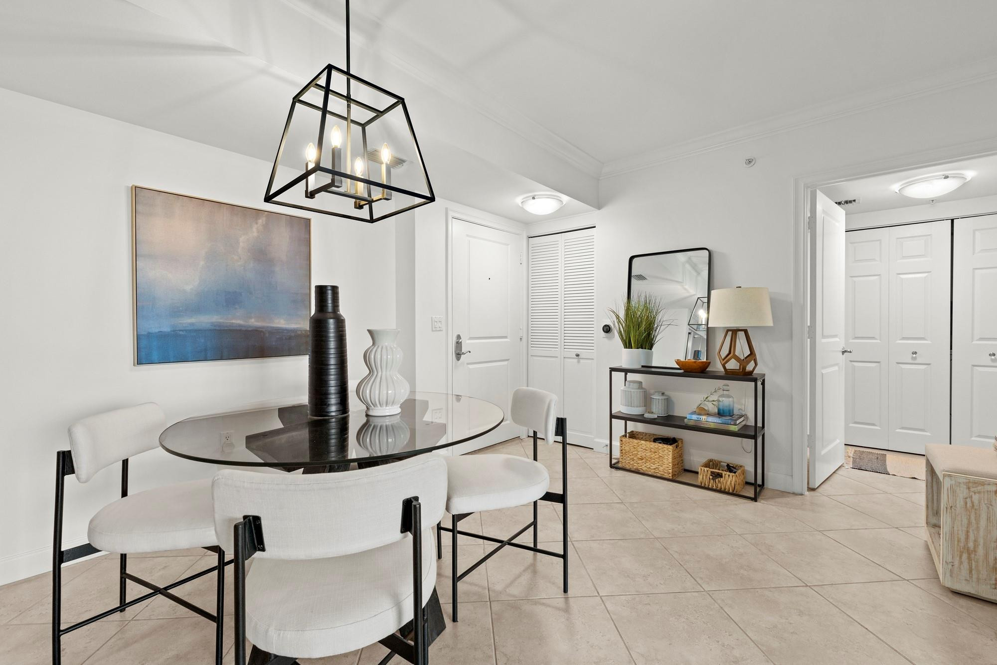 99 Southeast Mizner Boulevard, Unit 403 Boca Raton, FL 33432 - Photo 6 of 28 Photo 6