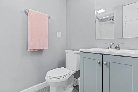 $410,000 | 7538 38th Street North, Oakdale, MN 55128