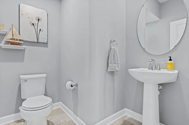 $410,000 | 7538 38th Street North, Oakdale, MN 55128