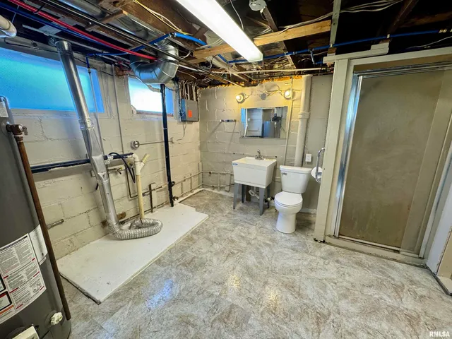 $1,450 | 716 46th Street, Rock Island, IL 61201