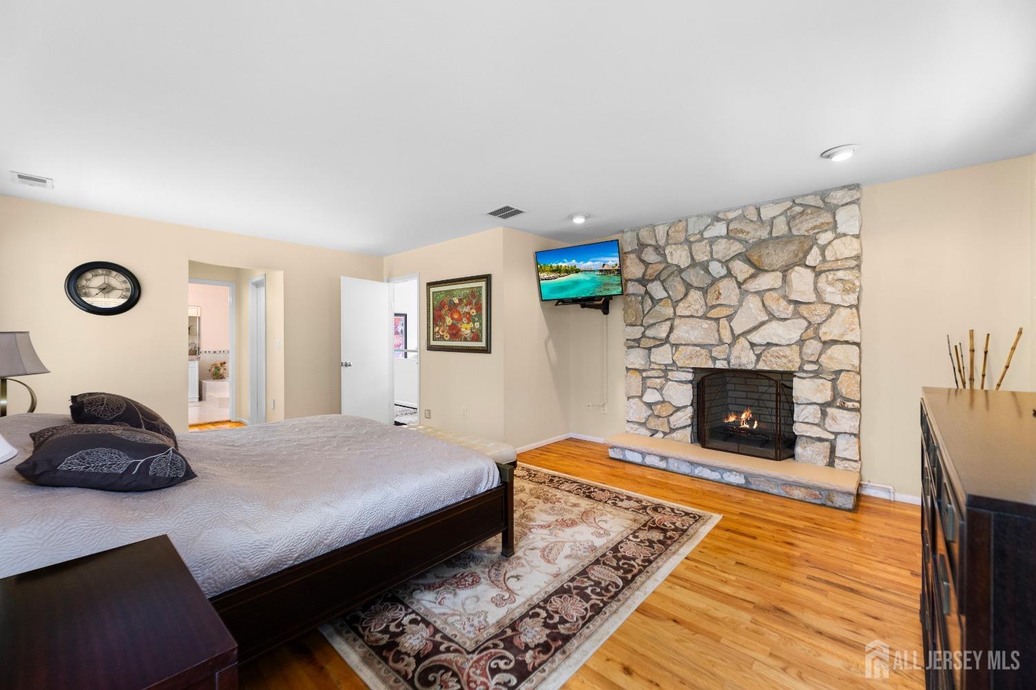 1 Cherokee Road East Brunswick, NJ 08816 - Photo 32 of 66 Gallery Image 32