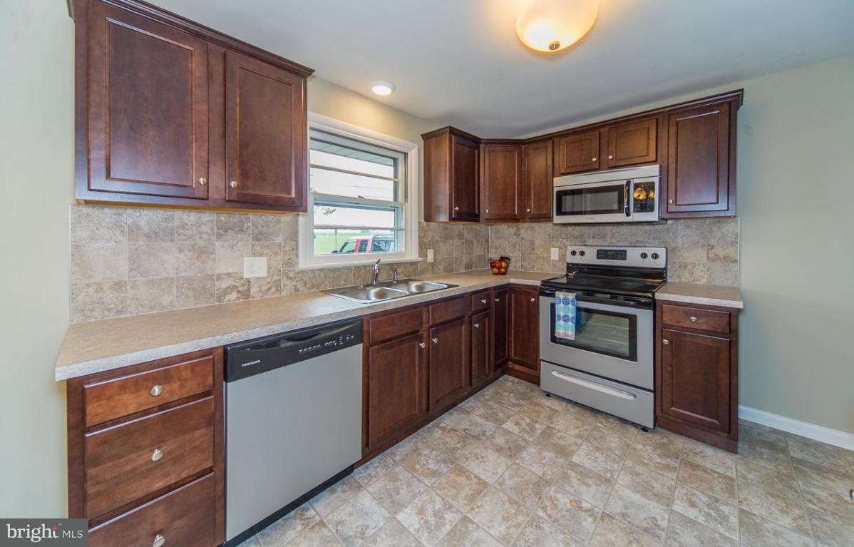 978 Anderson Ferry Road Mount Joy, PA 17552 - Photo 2 of 17 Gallery Image 2