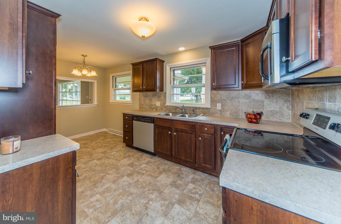 978 Anderson Ferry Road Mount Joy, PA 17552 - Photo 3 of 17 Gallery Image 3