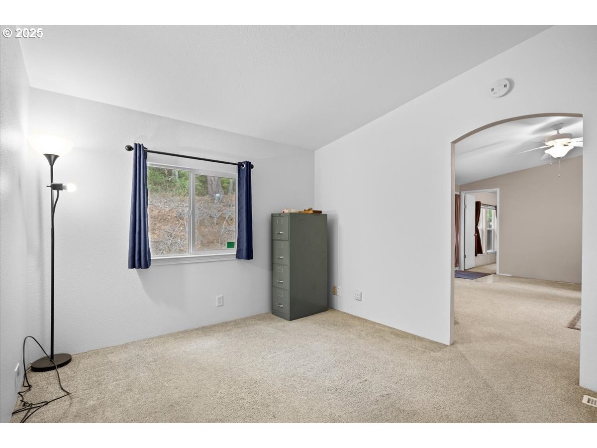 2358 Upper Cow Creek Road Azalea, OR 97410 - Photo 11 of 33