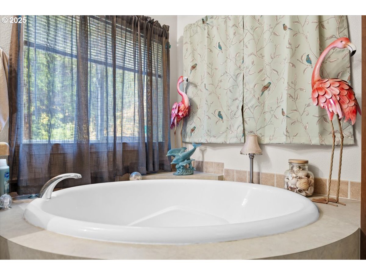 2358 Upper Cow Creek Road Azalea, OR 97410 - Photo 16 of 33