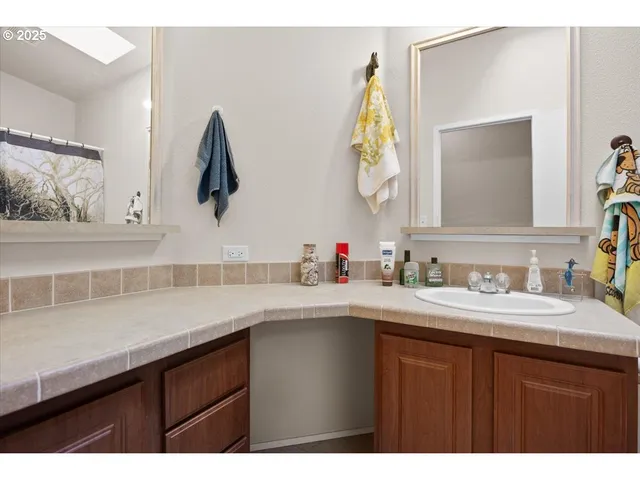 $695,000 | 2358 Upper Cow Creek Road, Azalea, OR 97410