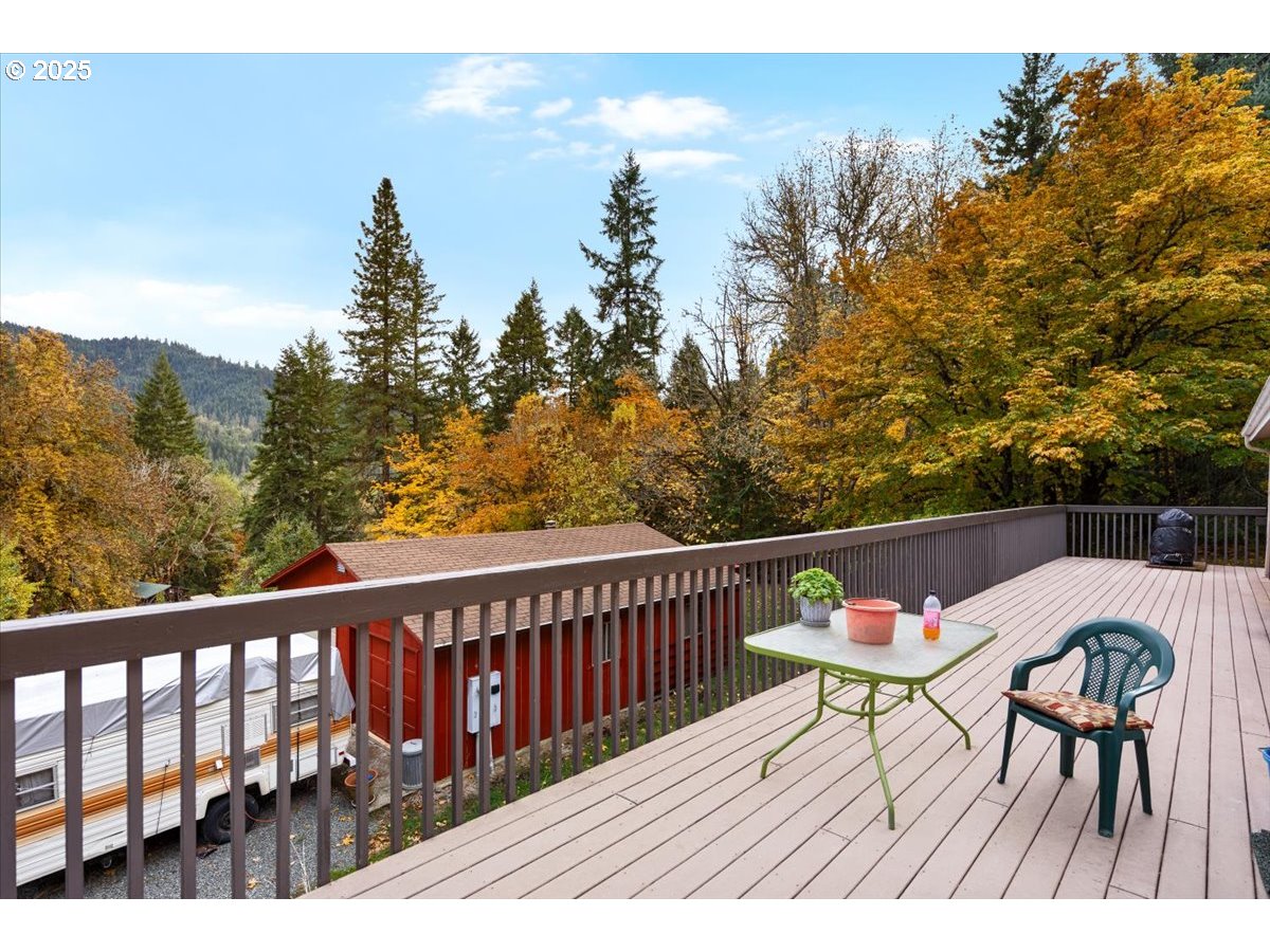 2358 Upper Cow Creek Road Azalea, OR 97410 - Photo 20 of 33