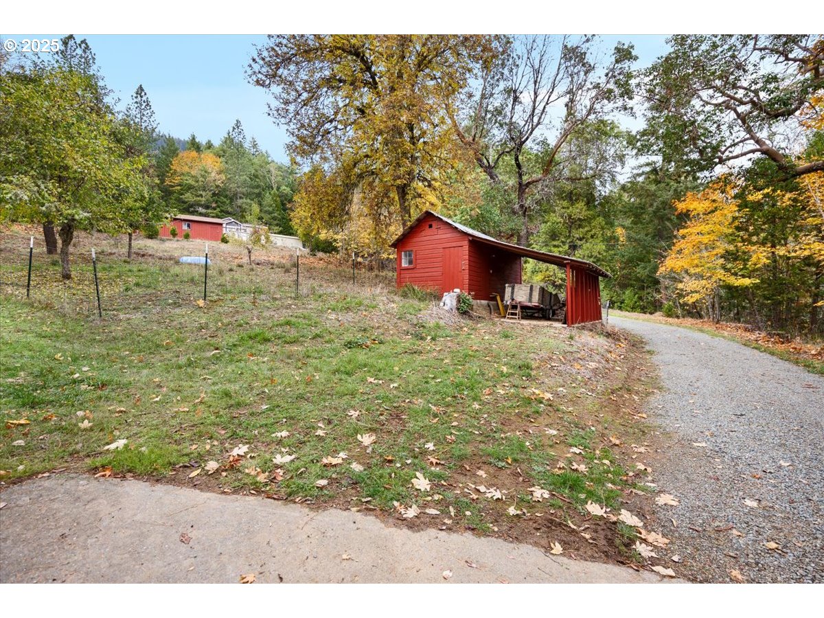 2358 Upper Cow Creek Road Azalea, OR 97410 - Photo 24 of 33