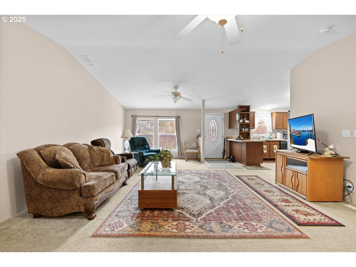 2358 Upper Cow Creek Road Azalea, OR 97410 - Photo 4 of 33