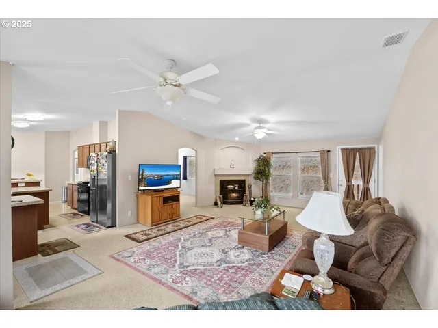 $695,000 | 2358 Upper Cow Creek Road, Azalea, OR 97410