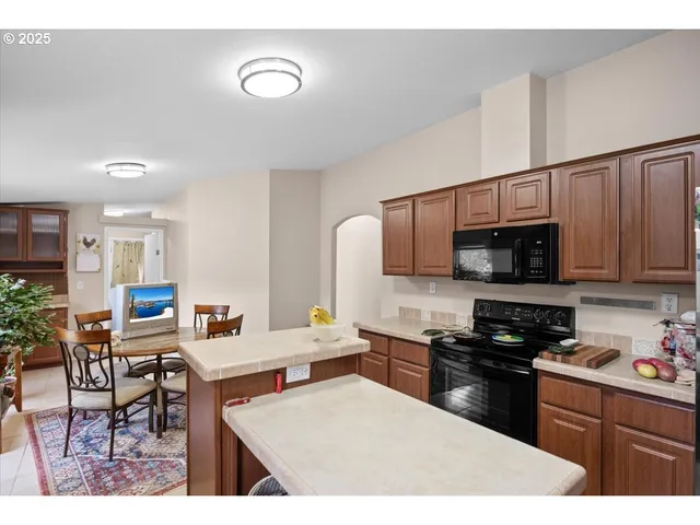 $695,000 | 2358 Upper Cow Creek Road, Azalea, OR 97410