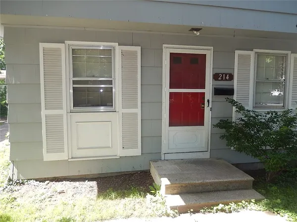 $1,750 | 214 East Spruce Street, East Rochester, NY 14445
