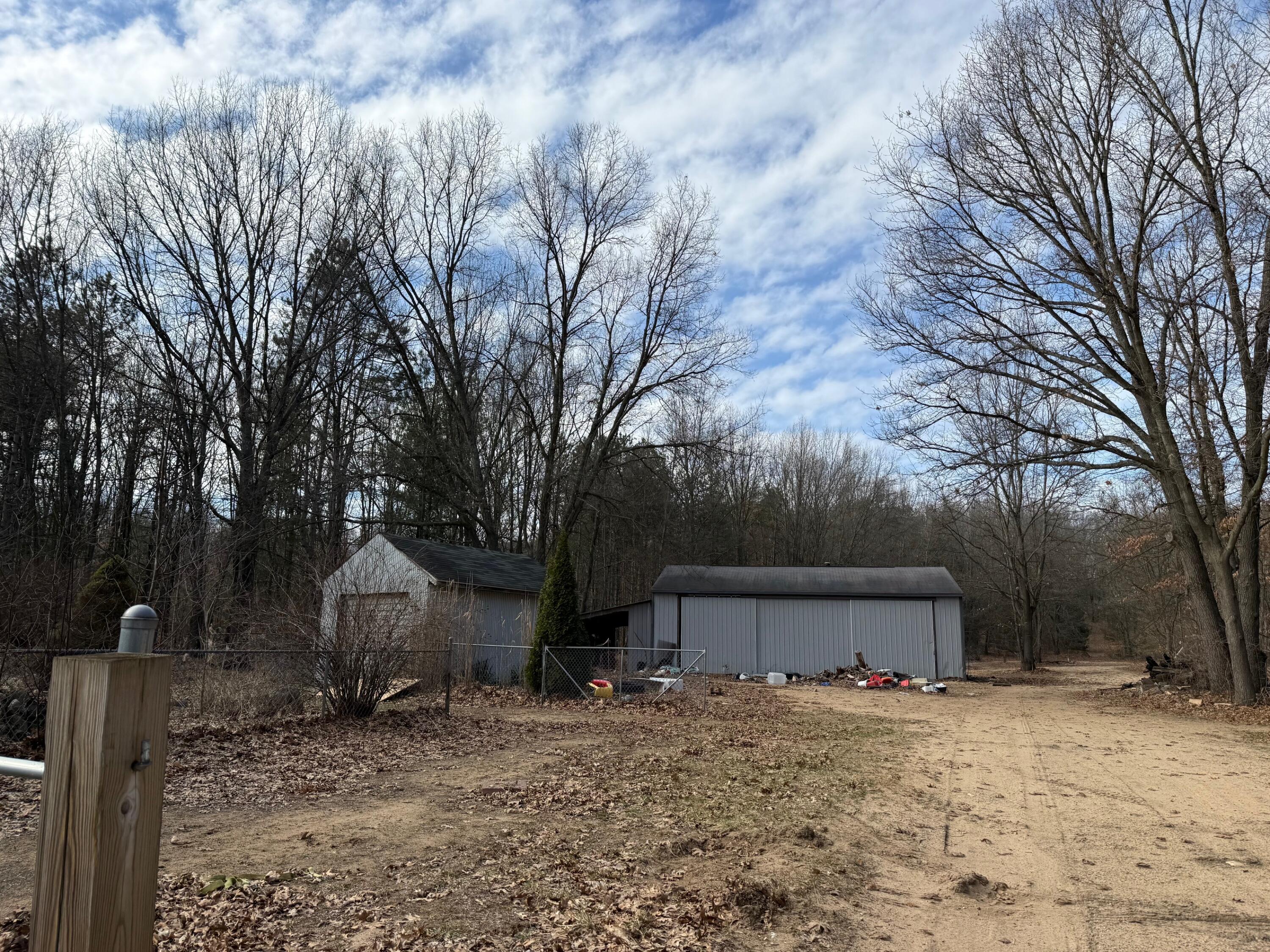 4685 13 Mile Road Northeast Rockford, MI 49341 - Photo 16 of 16 IMG_9077