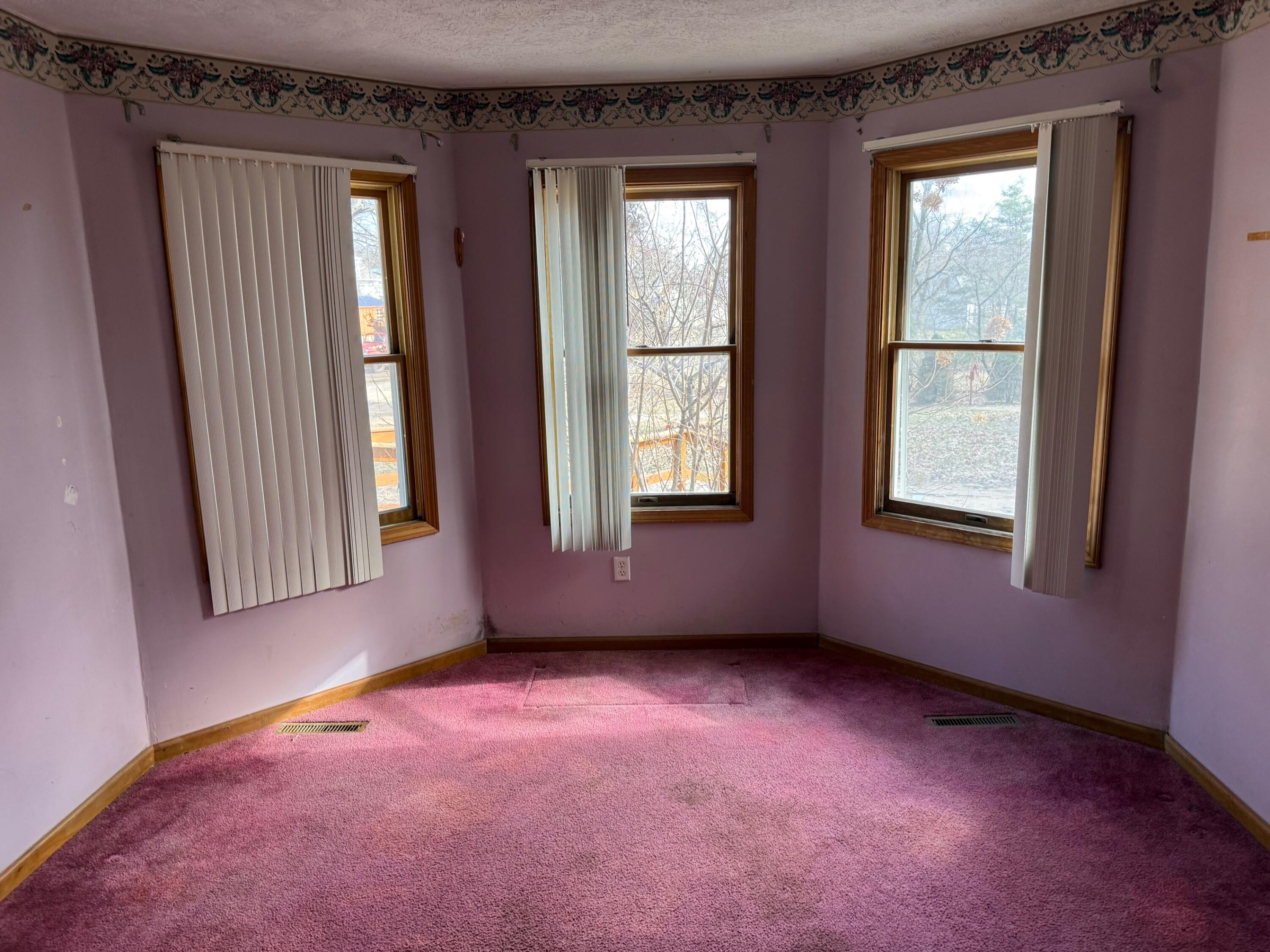 4685 13 Mile Road Northeast Rockford, MI 49341 - Photo 7 of 16 IMG_9070