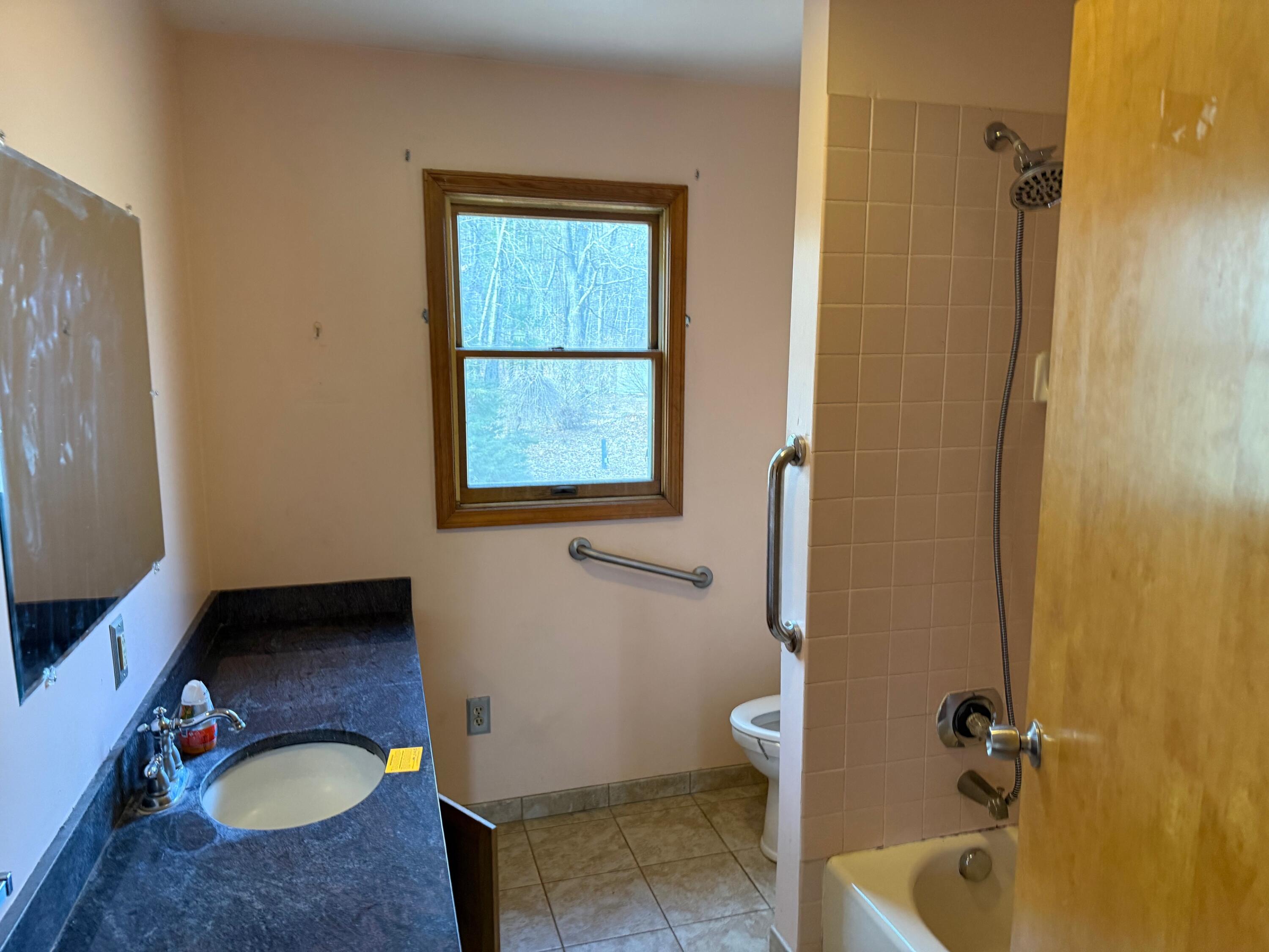 4685 13 Mile Road Northeast Rockford, MI 49341 - Photo 10 of 16 IMG_9074