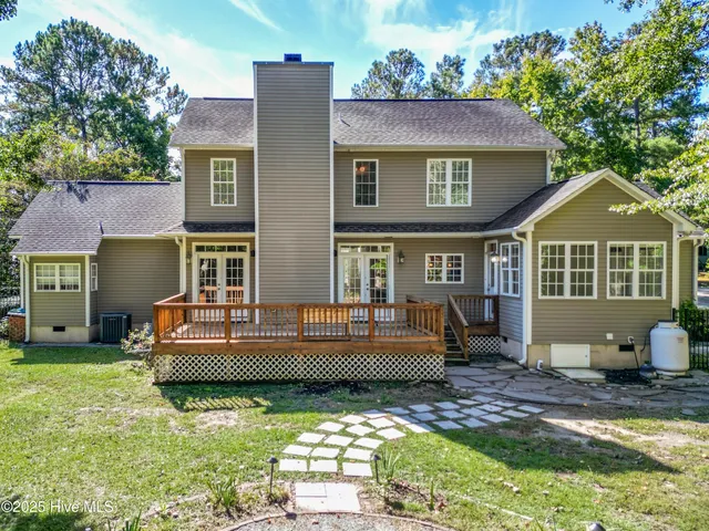 $724,999 | 136 South Belvedere Drive, Hampstead, NC 28443