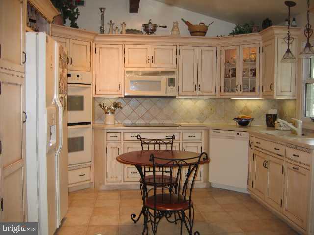 4616 Surrey Road Harrisburg, PA 17109 - Photo 4 of 8 Gallery Image 4