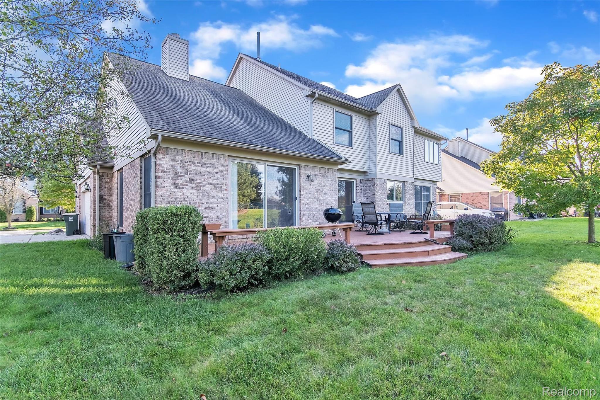 46474 Mornington Road Canton, MI 48188 - Photo 37 of 41 38-46474-Mornington-Rd-WindowStill-Real-Estate-Photography-38.jpg