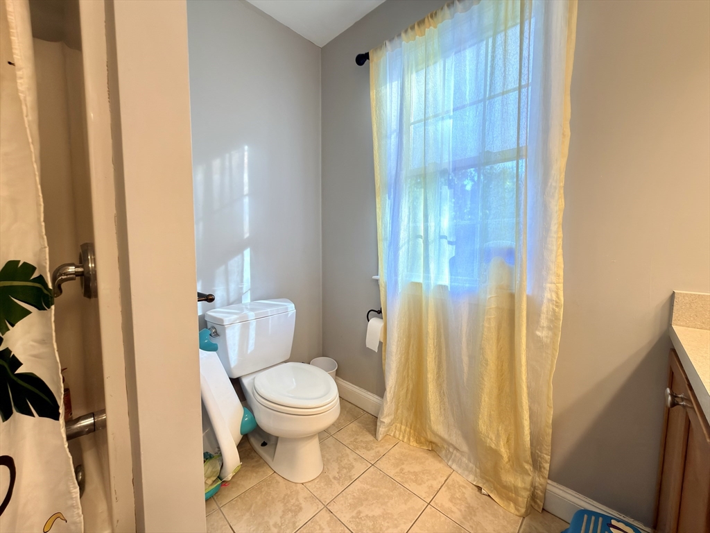 215 Main Street Sturbridge, MA 01566 - Photo 26 of 34