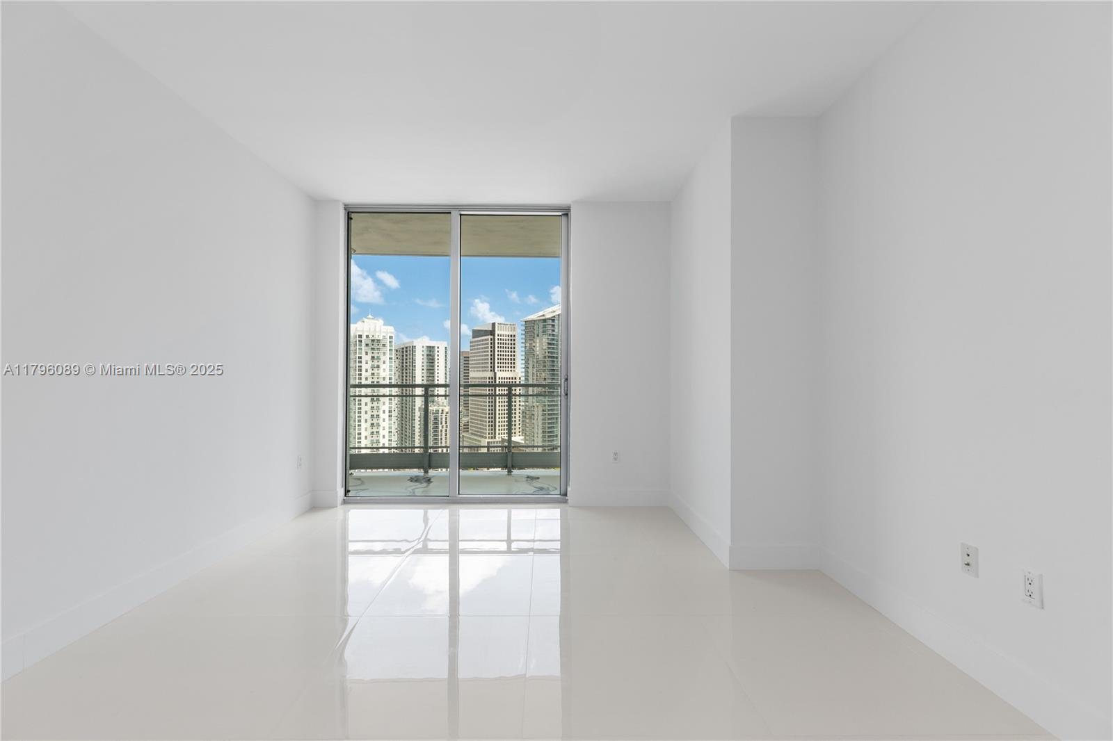 90 Southwest 3rd Street, Unit 3501 Miami, FL 33130 - Photo 15 of 48 Gallery Image 15