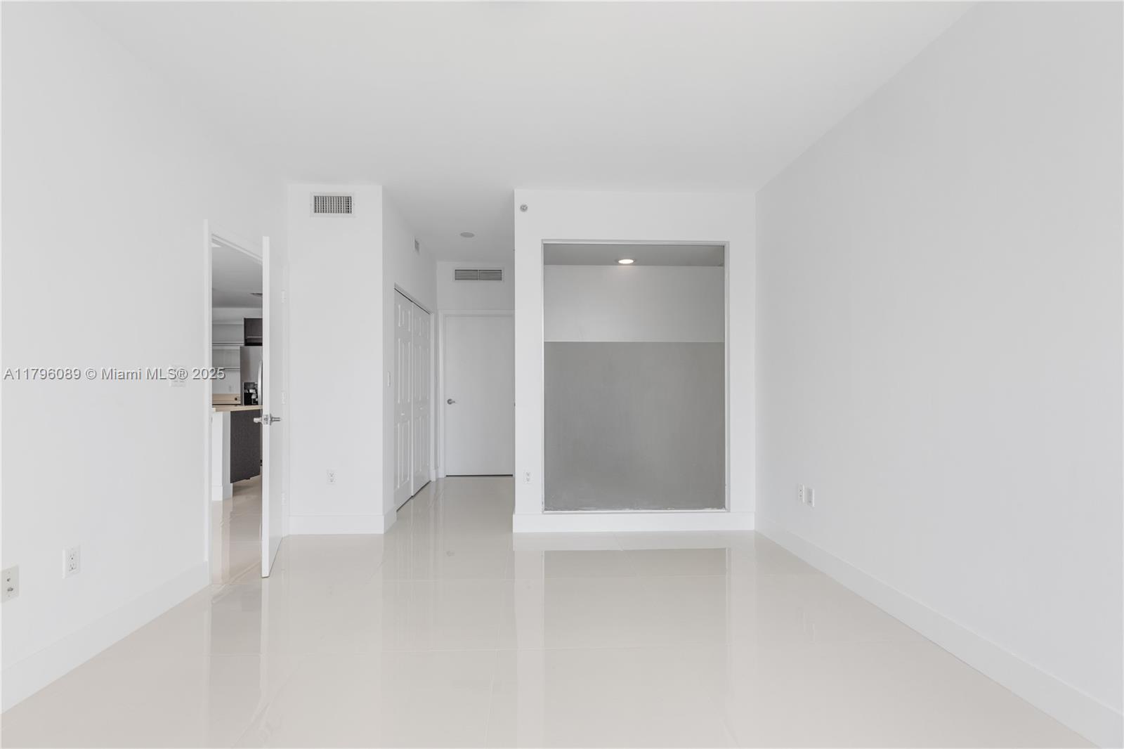90 Southwest 3rd Street, Unit 3501 Miami, FL 33130 - Photo 16 of 48 Gallery Image 16