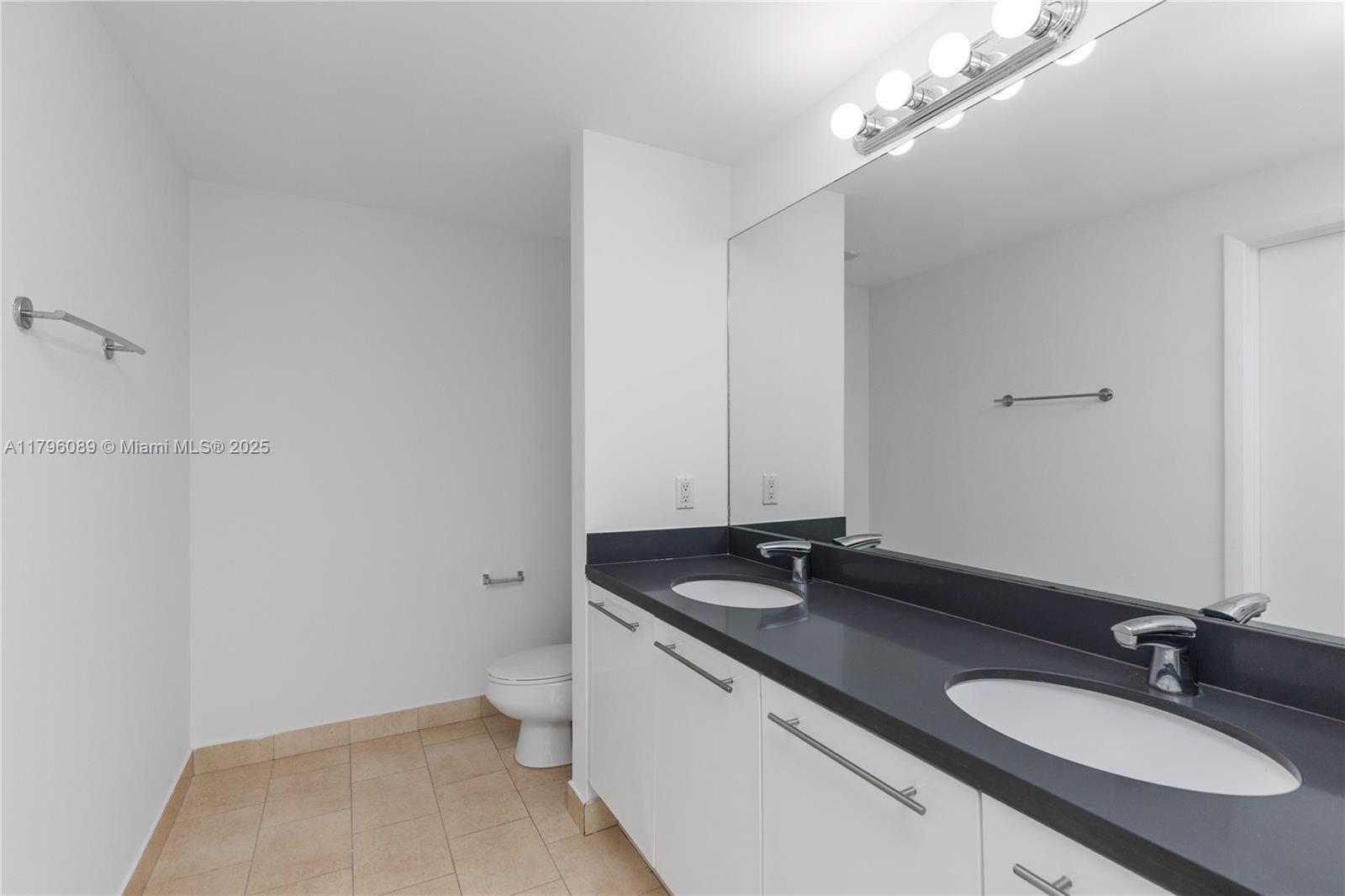 90 Southwest 3rd Street, Unit 3501 Miami, FL 33130 - Photo 20 of 48 Gallery Image 20