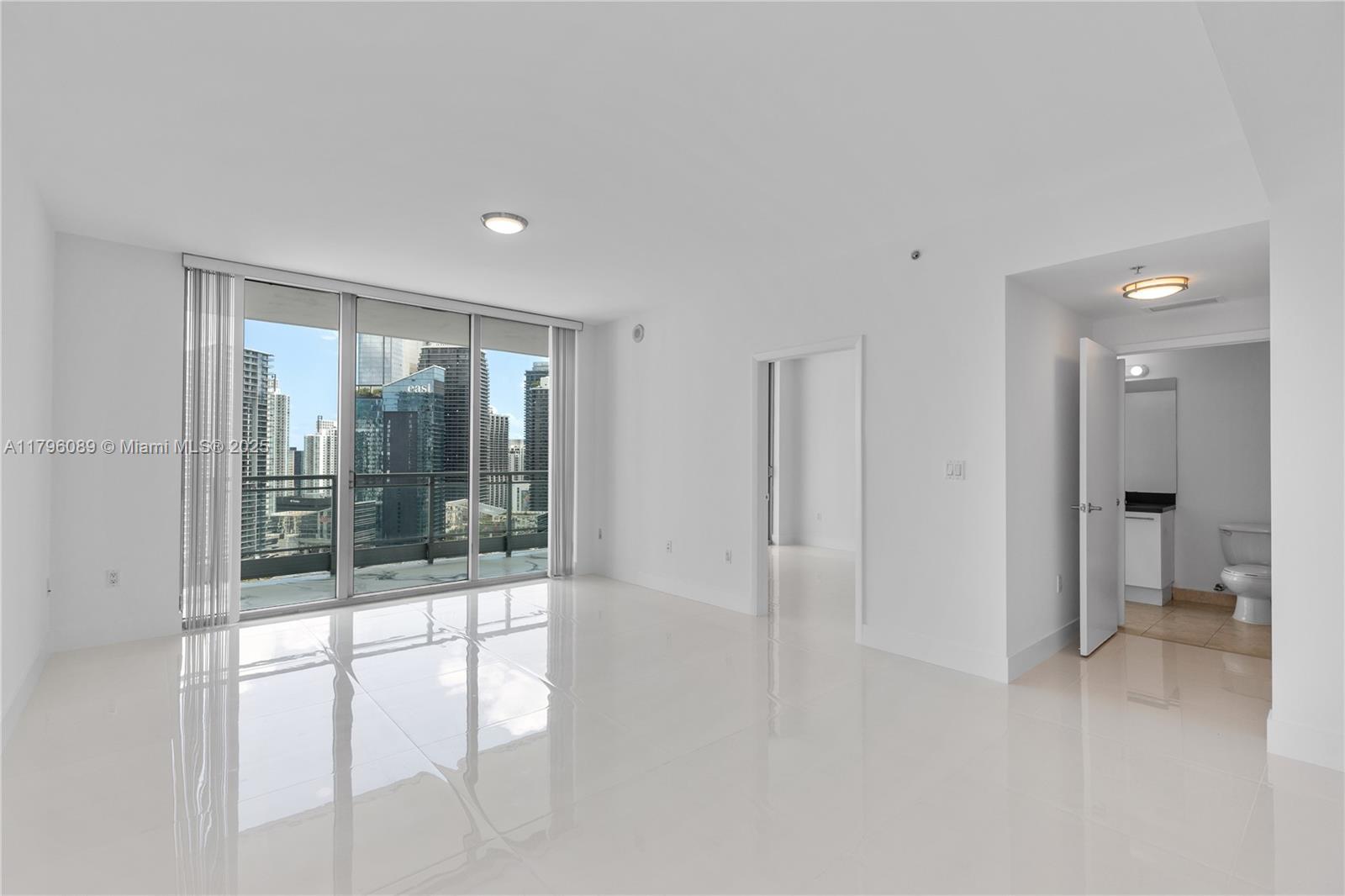 90 Southwest 3rd Street, Unit 3501 Miami, FL 33130 - Photo 23 of 48 Gallery Image 23