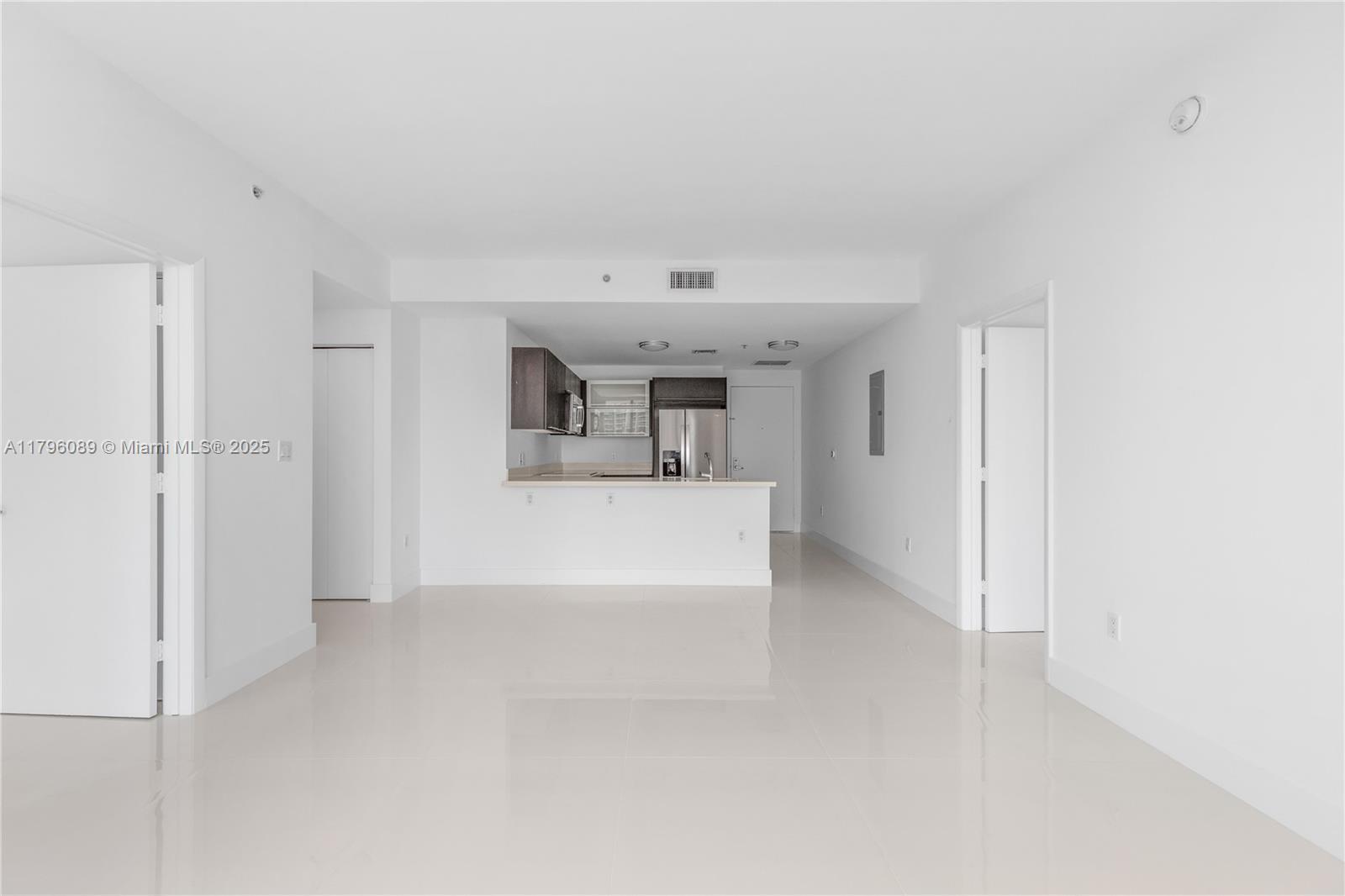 90 Southwest 3rd Street, Unit 3501 Miami, FL 33130 - Photo 25 of 48 Gallery Image 25