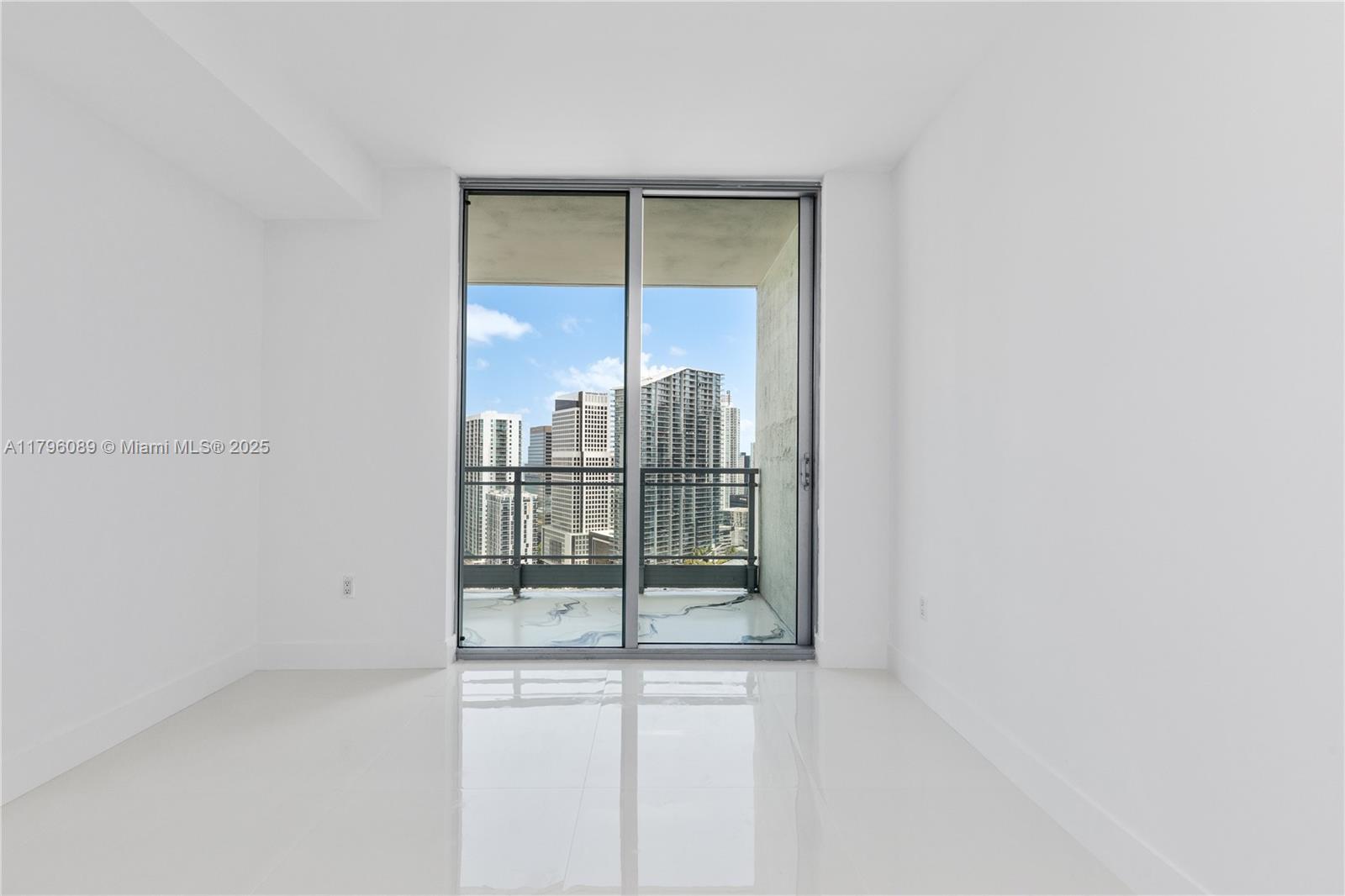 90 Southwest 3rd Street, Unit 3501 Miami, FL 33130 - Photo 8 of 48 Gallery Image 8