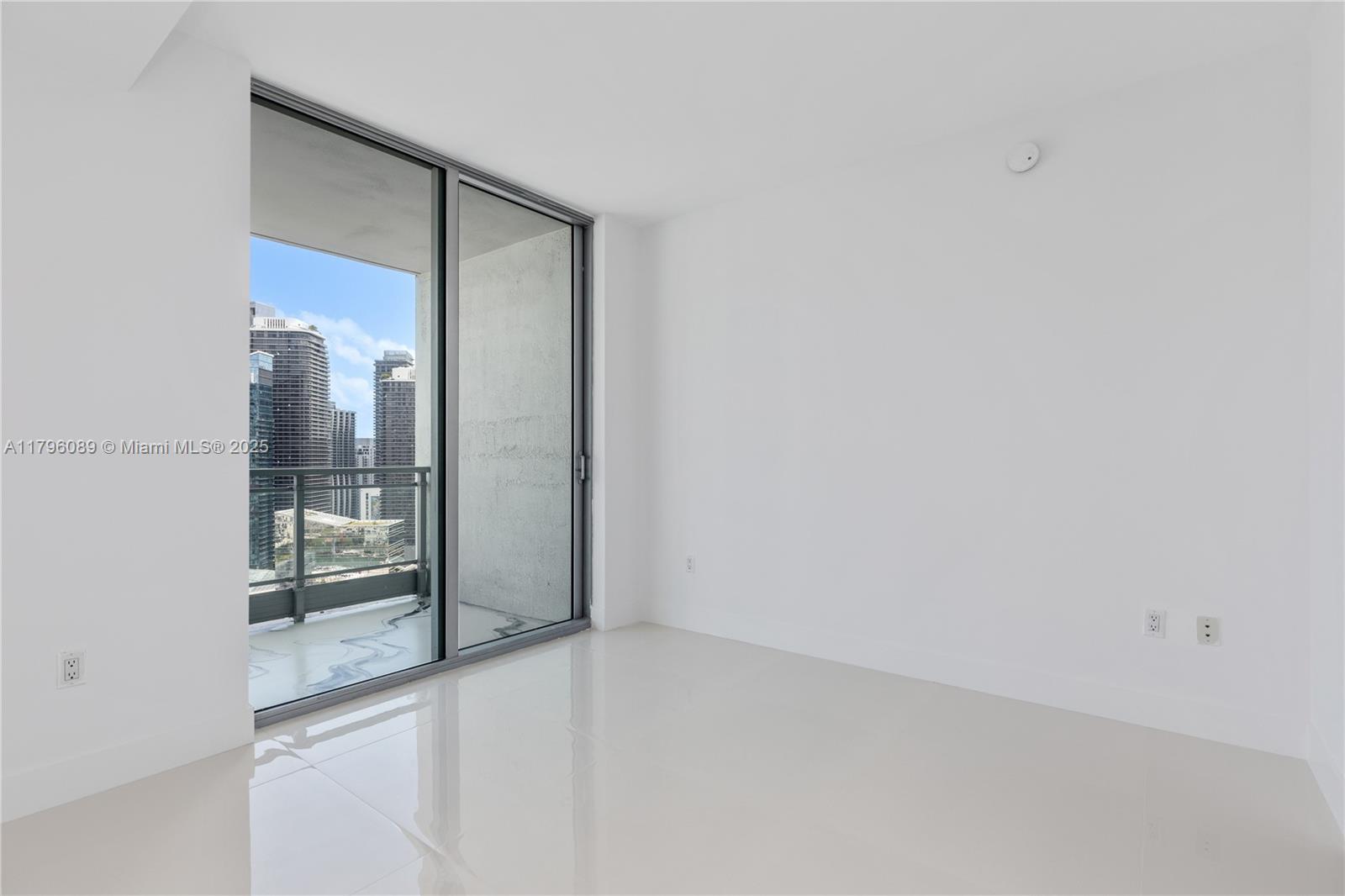 90 Southwest 3rd Street, Unit 3501 Miami, FL 33130 - Photo 9 of 48 Gallery Image 9