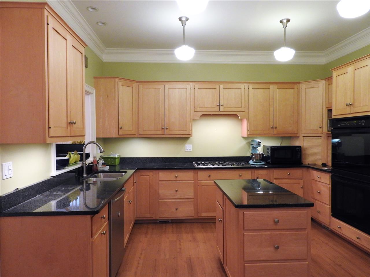 7 Ridgewood Lane Concord, NH 03301 - Photo 9 of 32 Gallery Image 9