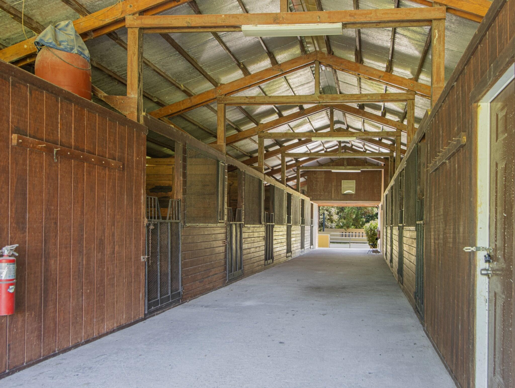 2880 B Road Loxahatchee, FL 33470 - Photo 28 of 30 barn(1)