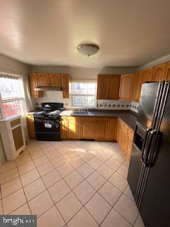 128 Copley Road Upper Darby, PA 19082 - Photo 9 of 25 Kitchen