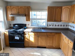 128 Copley Road Upper Darby, PA 19082 - Photo 10 of 25 Kitchen