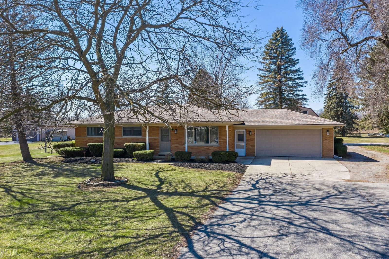 56301 Omo Road Macomb, MI 48042 - Photo 1 of 47