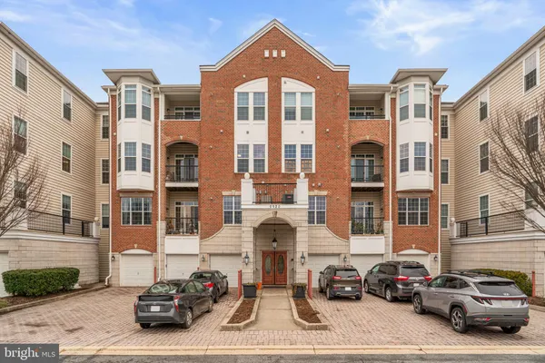 $575,000 | 5920 Great Star Drive, Unit 307, Clarksville, MD 21029