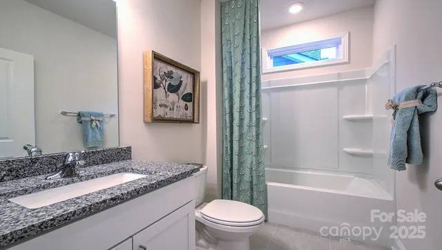 $499,765 | 22 Fox Cove Road, Hendersonville, NC 28792