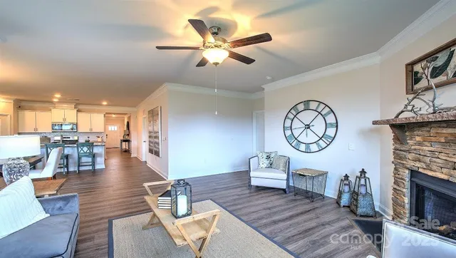 $499,765 | 22 Fox Cove Road, Hendersonville, NC 28792