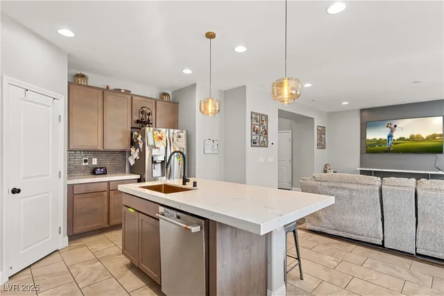 $2,795 | 10331 Western Pine Avenue, Las Vegas, NV 89166