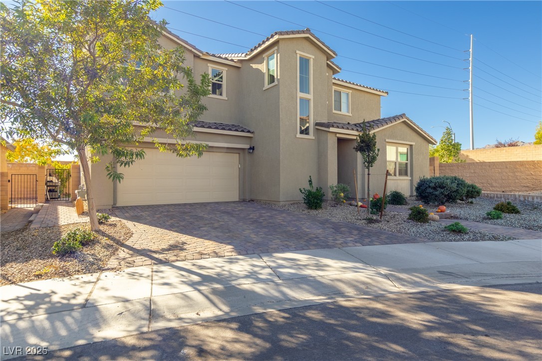 10331 Western Pine Avenue Las Vegas, NV 89166 - Photo 6 of 27