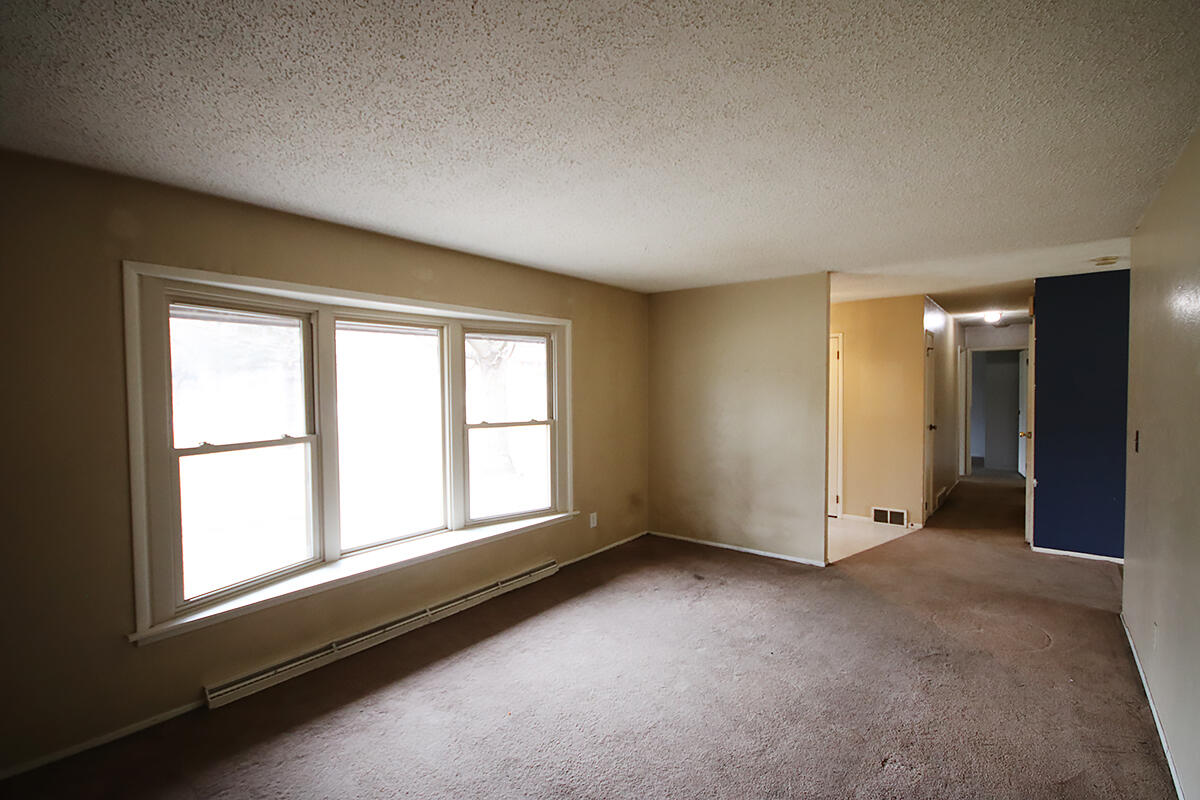 1421 Bell Road Niles, MI 49120 - Photo 12 of 31 IMG_1582